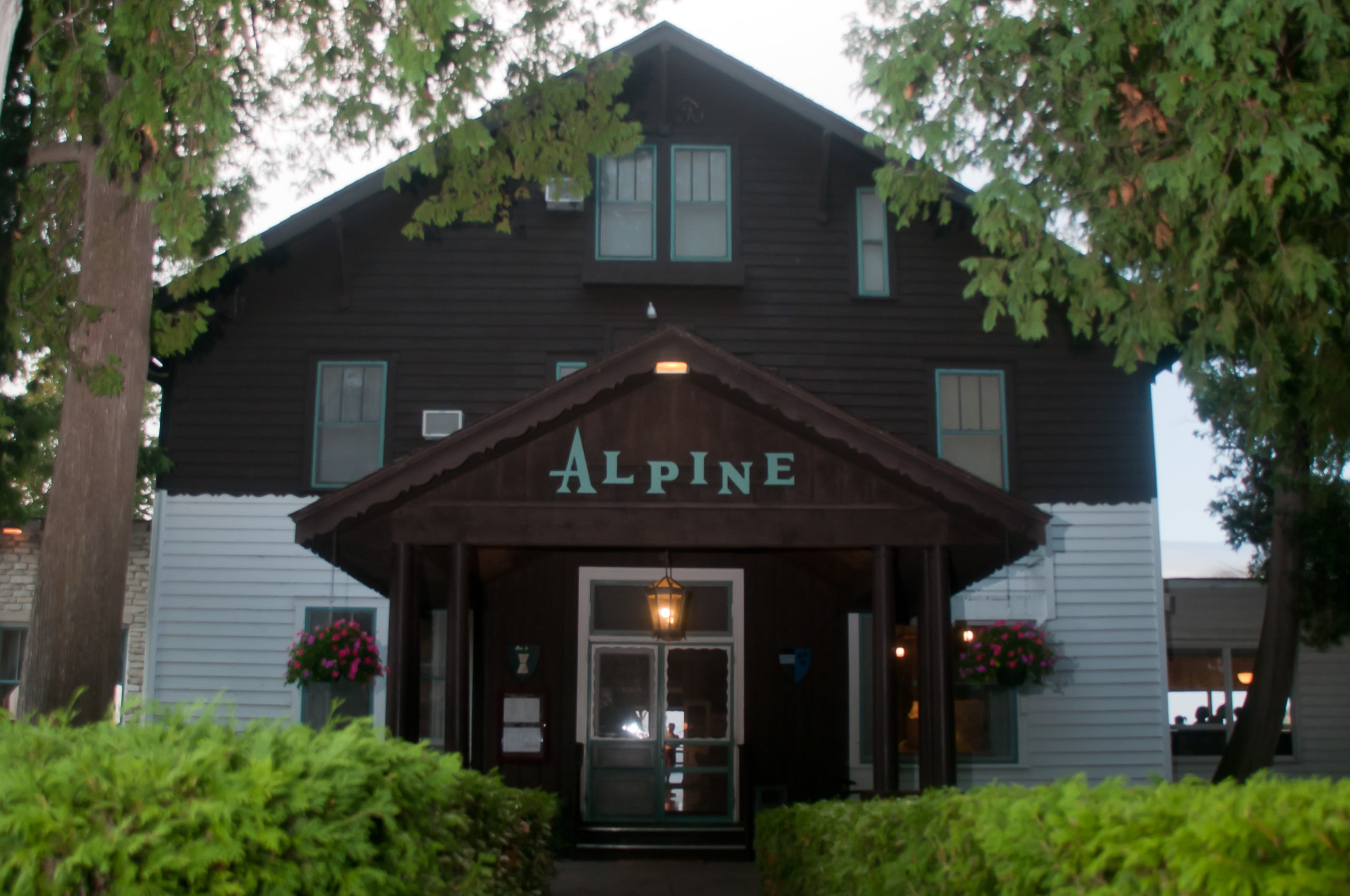 Alpine Resort Sold Owner intends to preserve lodge, reopen golf