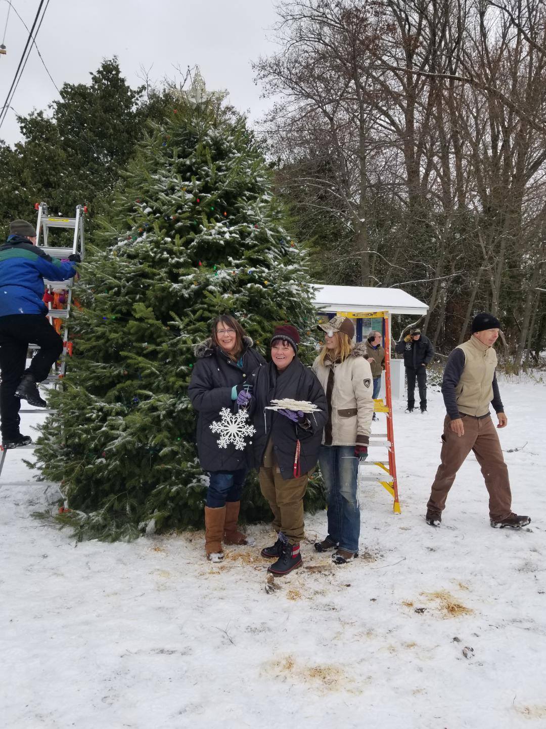 Christmas in the County Sturgeon Bay Parade, Ellison Bay Tree Lighting