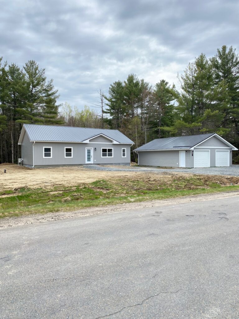 30 Maple Leaf Drive, Lincoln Dooryard Property Management