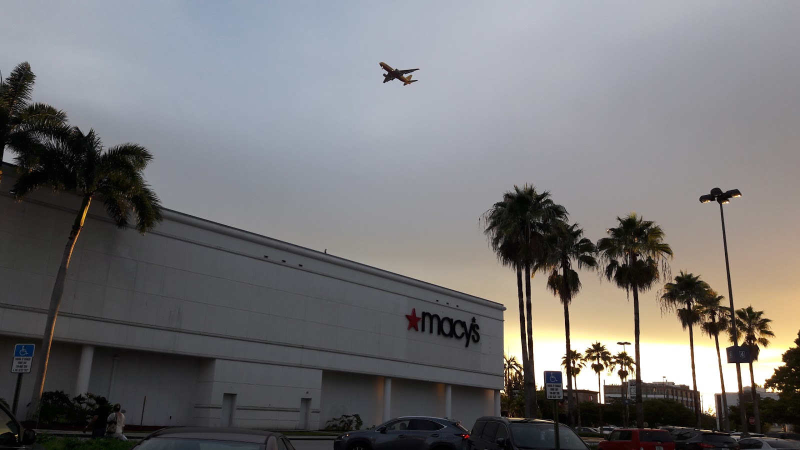 Macy's International Mall West Dade Clothing, Shoes, Jewelry Department Store in Doral, FL