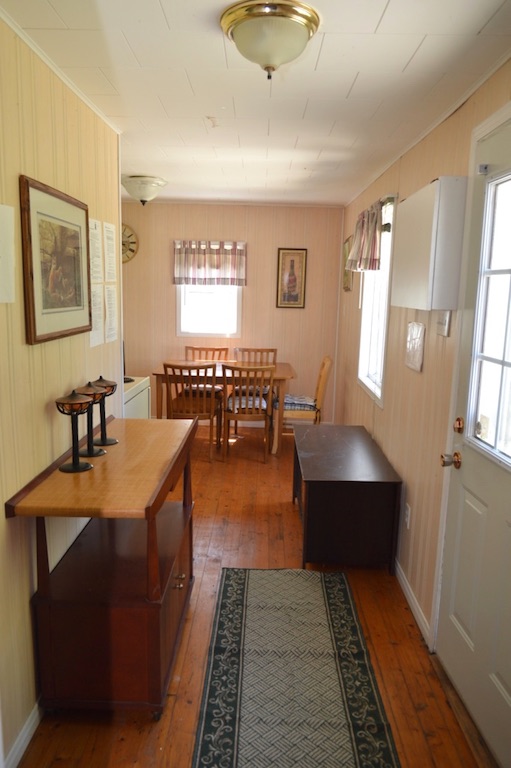 Cottage Rental, Doran Bay Resort, Iroquois,Ontario,Canada Cottage 1