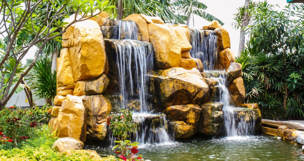 Backyard Waterfalls can Turn Your Backyard Into Your Very Own Paradise!