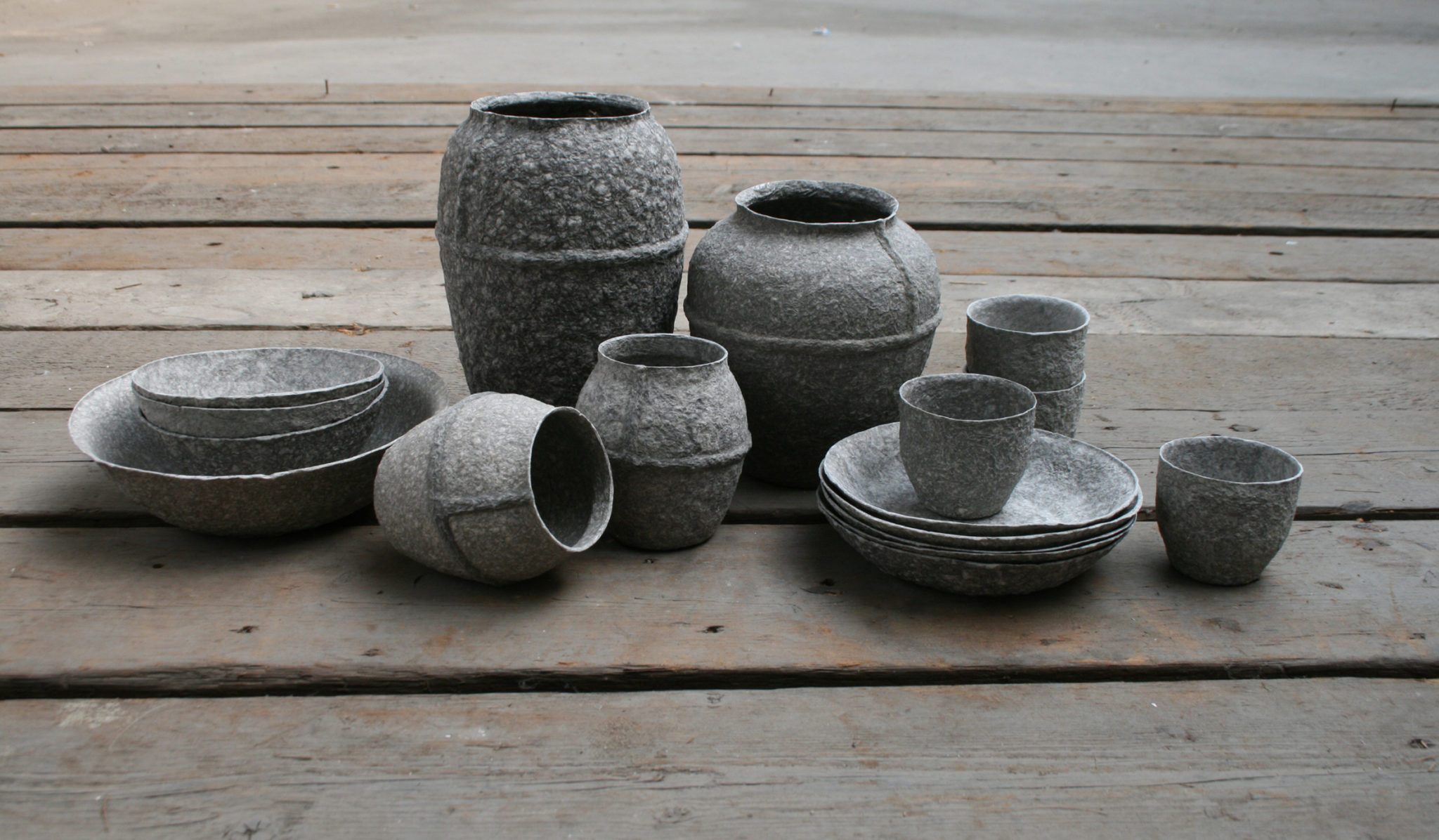 Recycled Pots, Dishes and Vessels Made of Paper Pulp Designs & Ideas