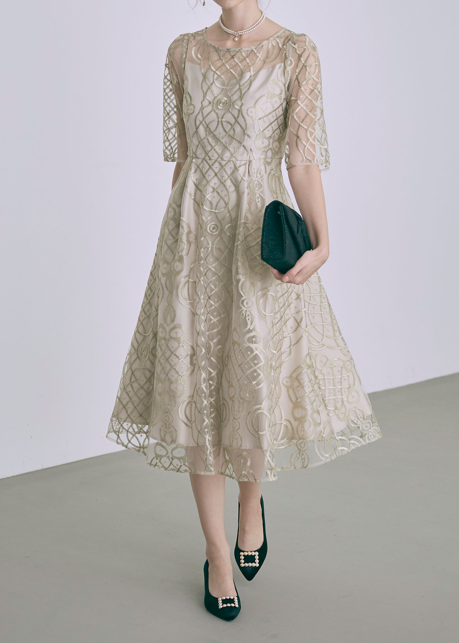 【マナー解説】結婚式で”白っぽい”ドレスを着る時は？ dorrydoll_wp