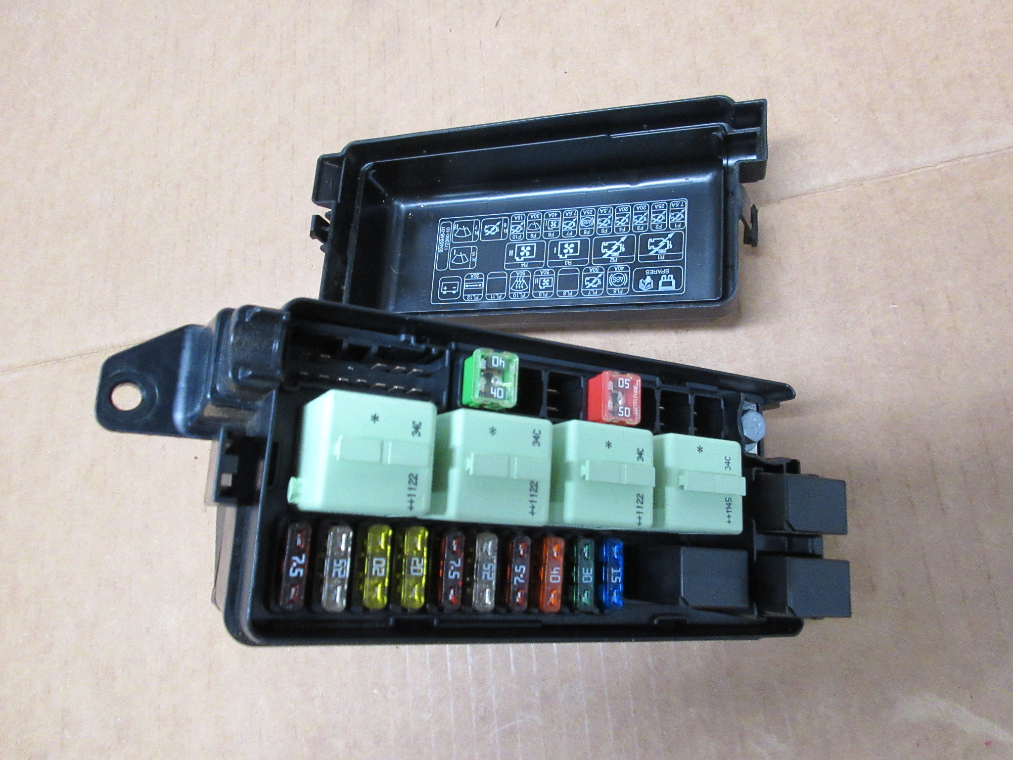 2012 MINI Cooper S Countryman Fuse Box Diagrams