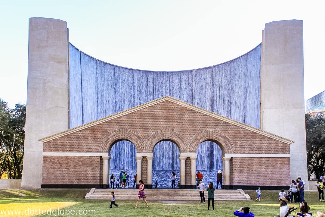 Houston’s Urban Architectural Gem Gerald D. Hines Waterwall Park
