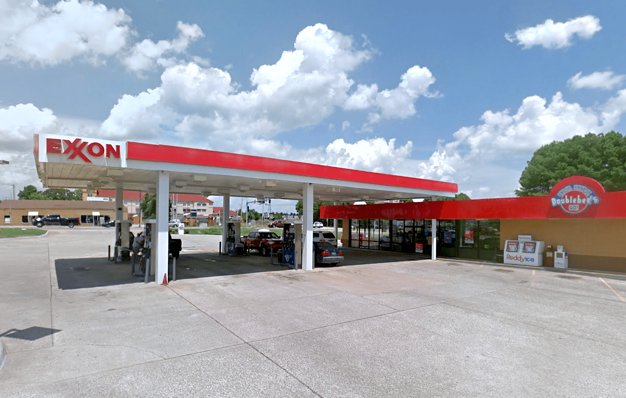 Exxon Store 125 Doublebee's