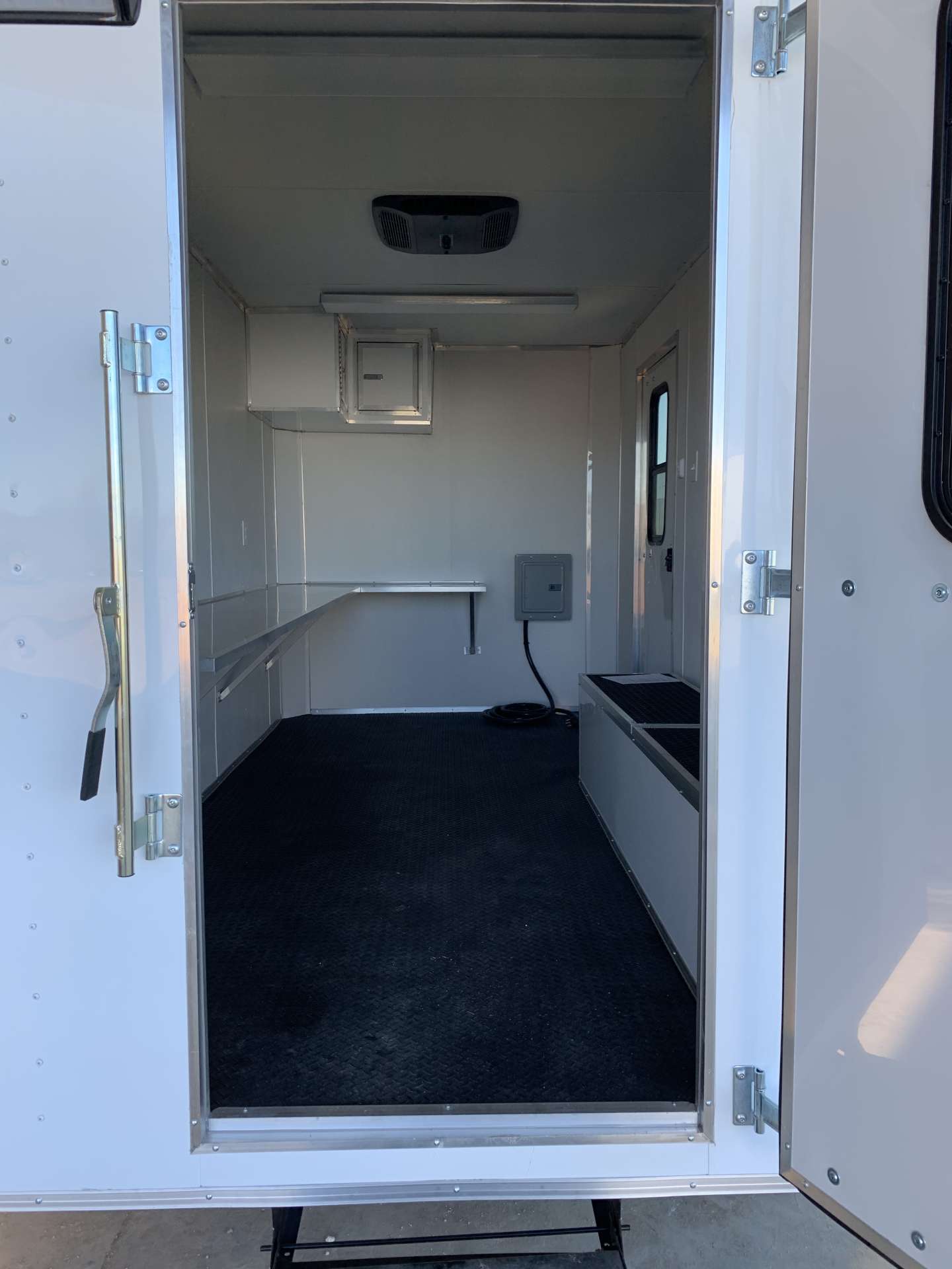 7’X14′ Break Room Trailer Double L Trailers Trailer Sales, San