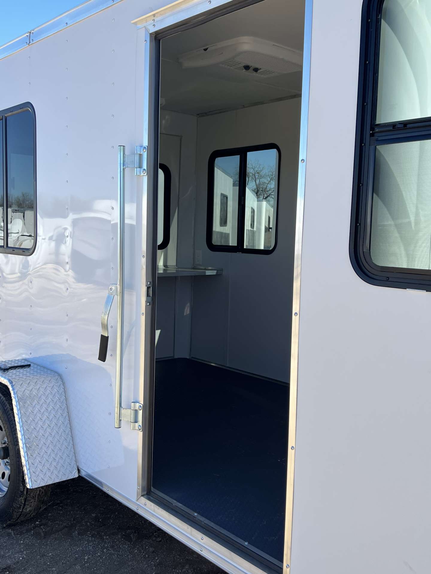 6’X10′ Office/Gate Guard Trailer Double L Trailers Trailer Sales