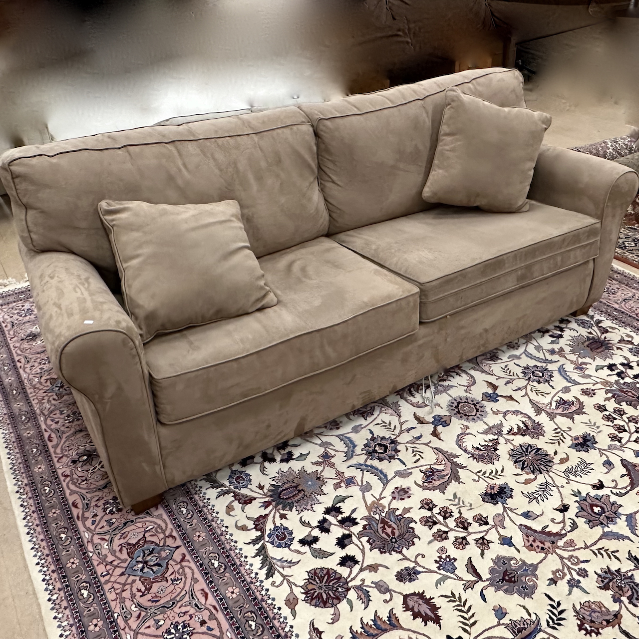 LOT 276 QUEEN SIZE HIDEABED SOFA IN LIGHT BROWN UPHOLSTERY