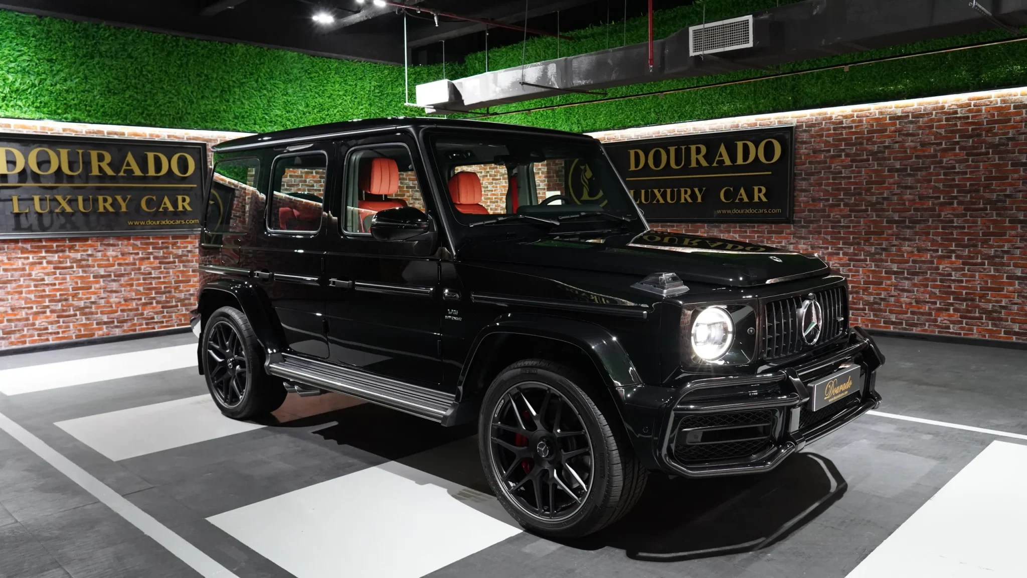 2022 MERCEDES G63 AMG Car for Sale Dubai Dourado Luxury Car