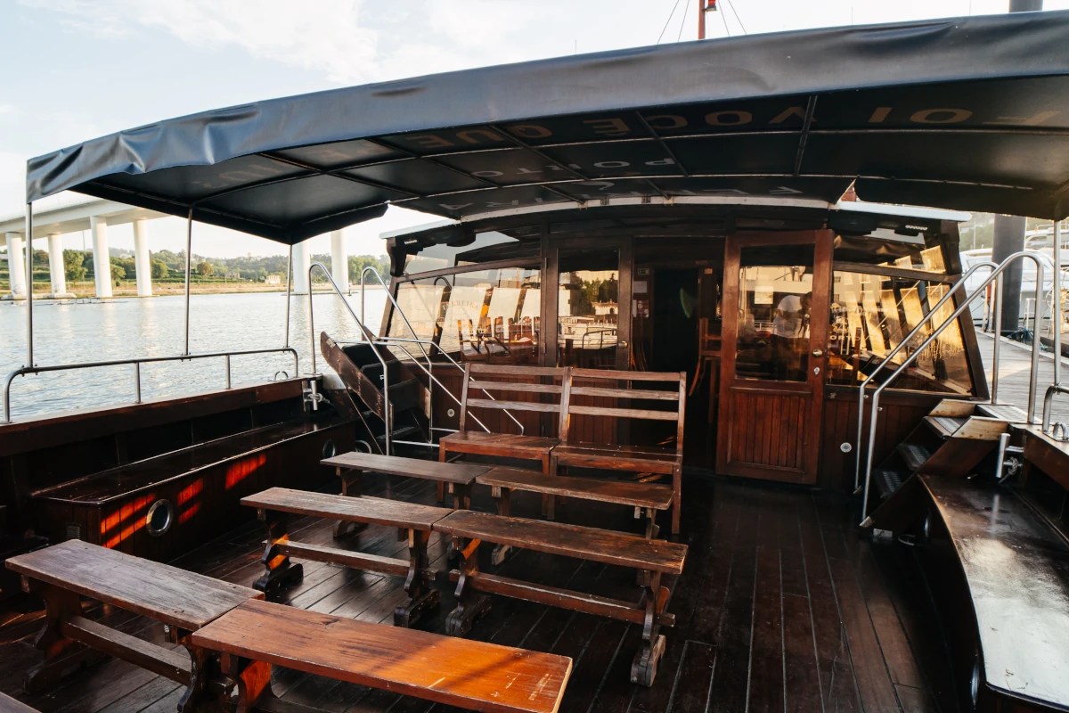 Rabelo Douro Charter CRUZEIROS NO RIO DOURO