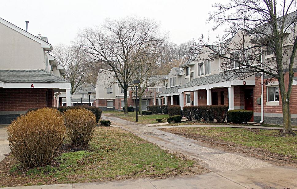 Barricade Subject at Liberty Court Apartments 51116 City of Dover