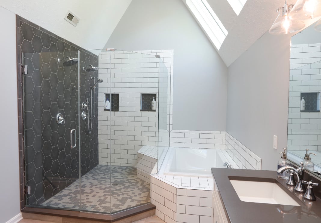 Should Your Master Bathroom Have A Tub? Dover Remodelers