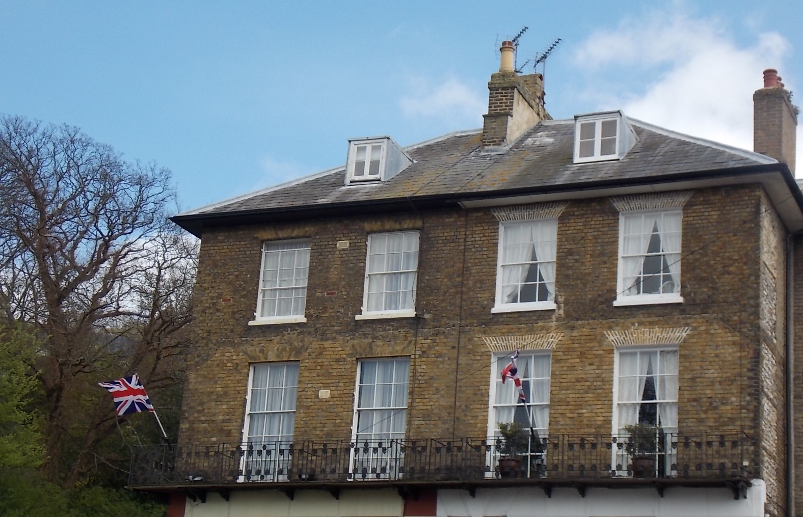 Where is it? (Page 595) Dover Forum on