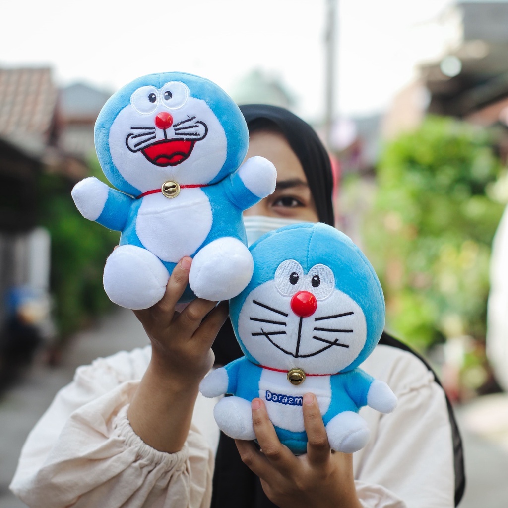 Jual Boneka Doraemon mini murah Ukuran M & S lucu dan imut/boneka