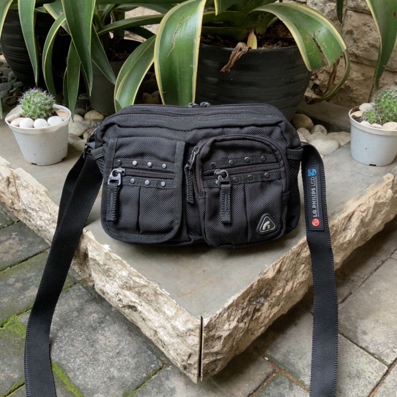 Jual GENOVA CSS SLING BAG BLACK Shopee Indonesia