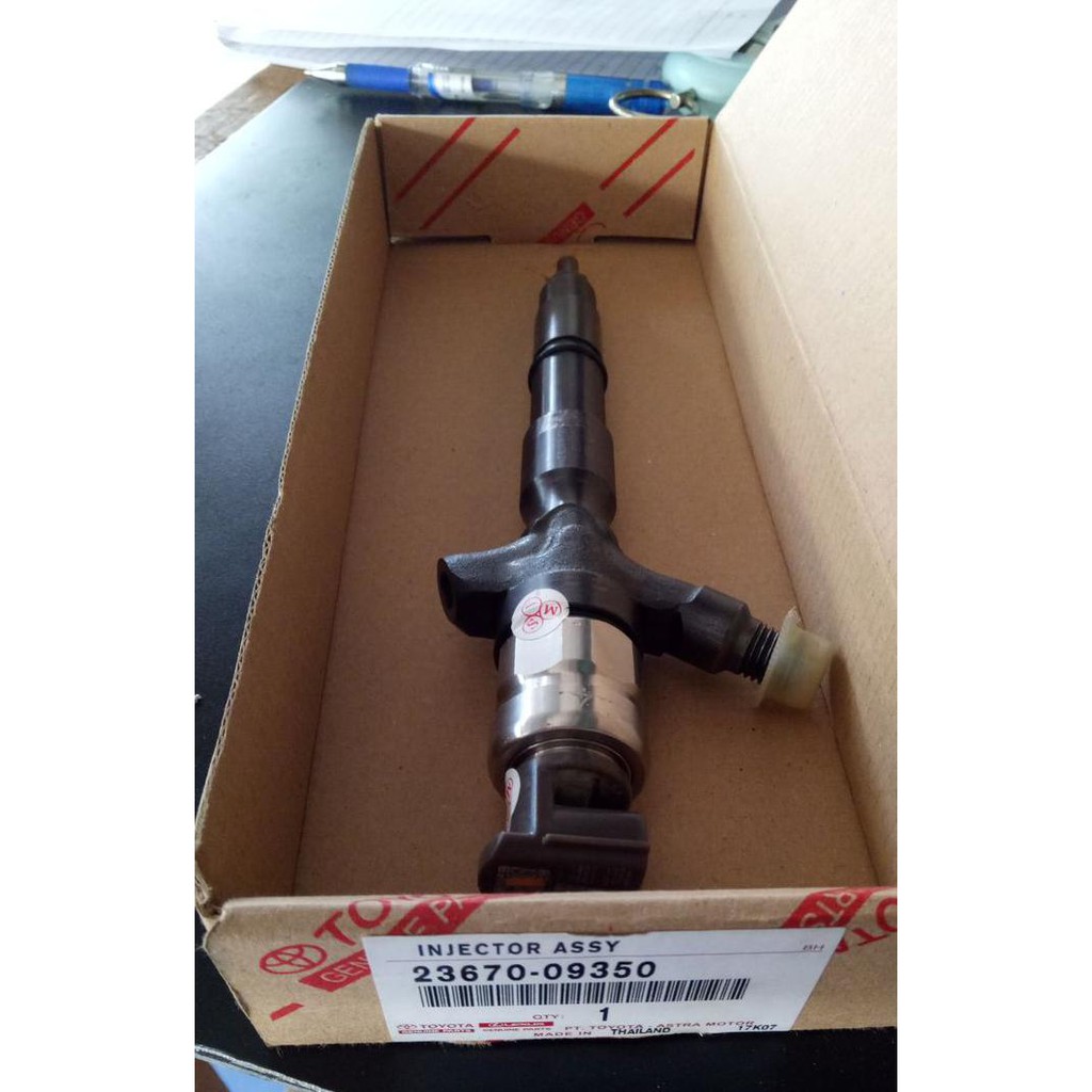 Jual injector assy nozzel injector toyota hilux fortuner 2500cc