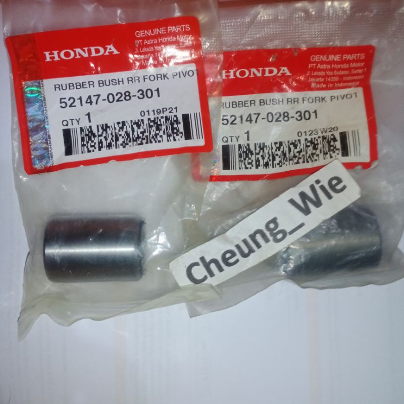 Jual 52147028301 Bos Garpu swingarm tengah 2bh Honda karisma/ fit new