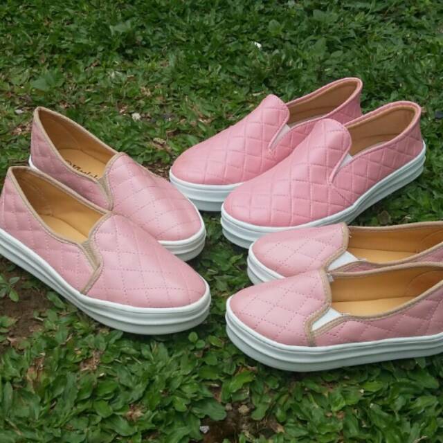 Jual couple shoes ibu dan anak sporty pink Shopee Indonesia