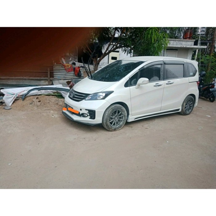 Jual DIJUAL!! BODYKIT depan honda freed hybrid 0911 BODY KIT BODIKIT