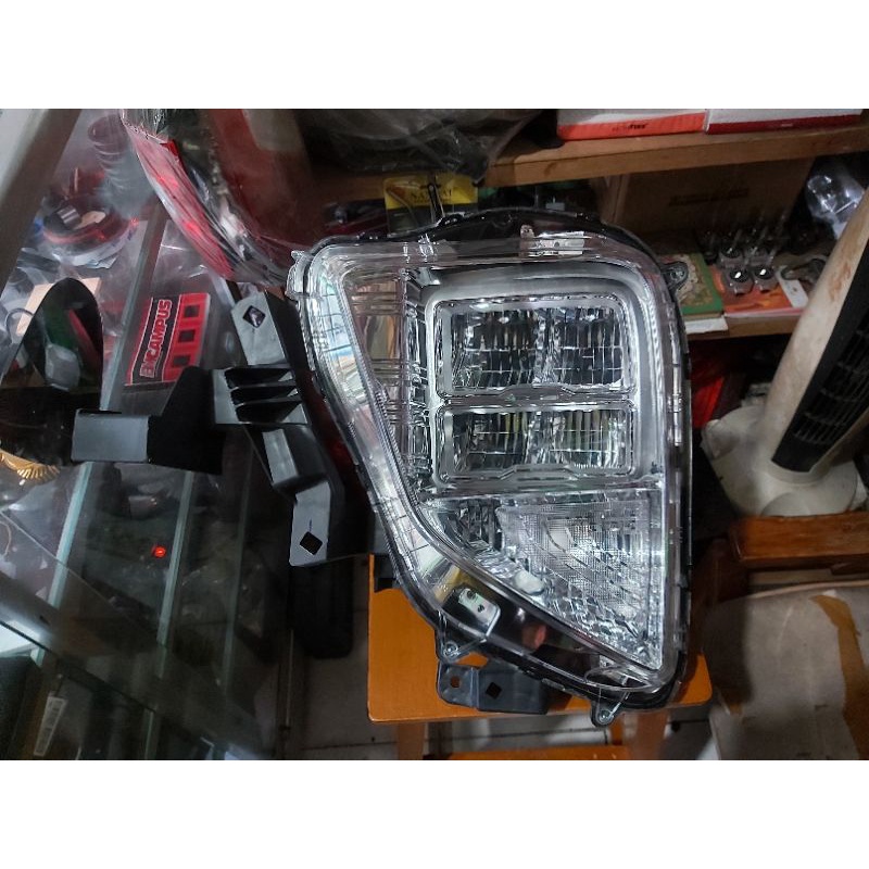 Jual headlamp mitsubishi xpander expander cross kiri original Shopee