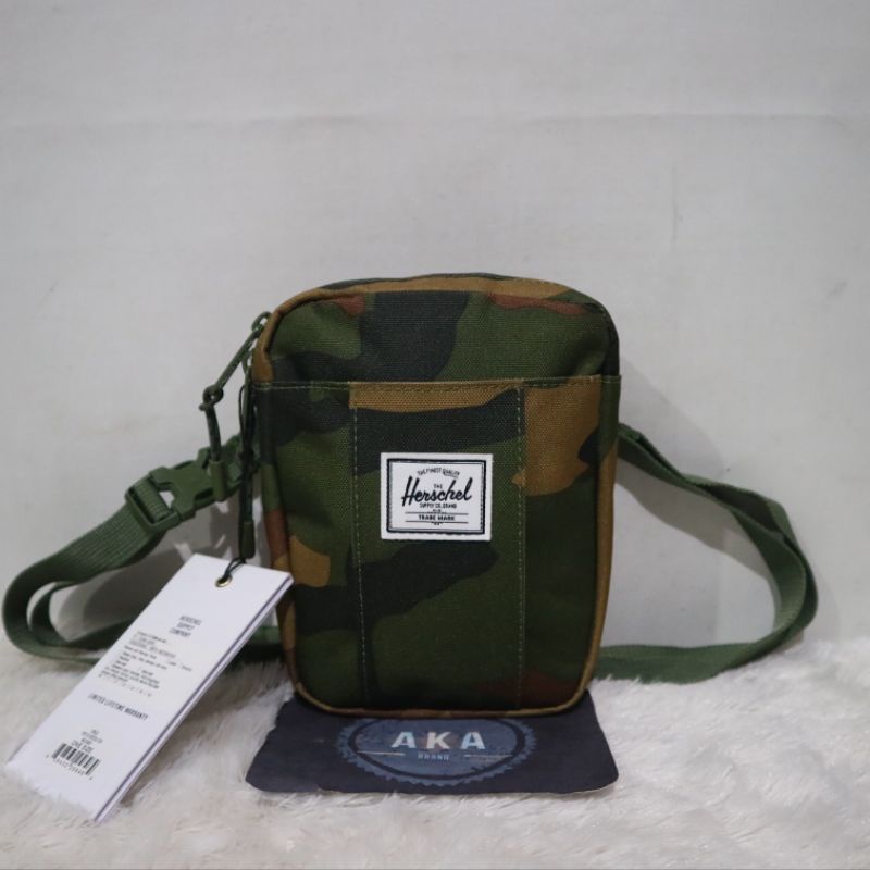 Jual Tas Herschel Cruz Crossbody Woodland Camo Sling Waist Bag ( 100 Original ) Shopee Indonesia