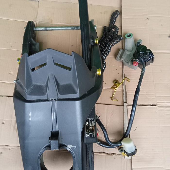 Jual ( sparepart bekas ) Swing Arm Yamaha R15 v3 vva Original