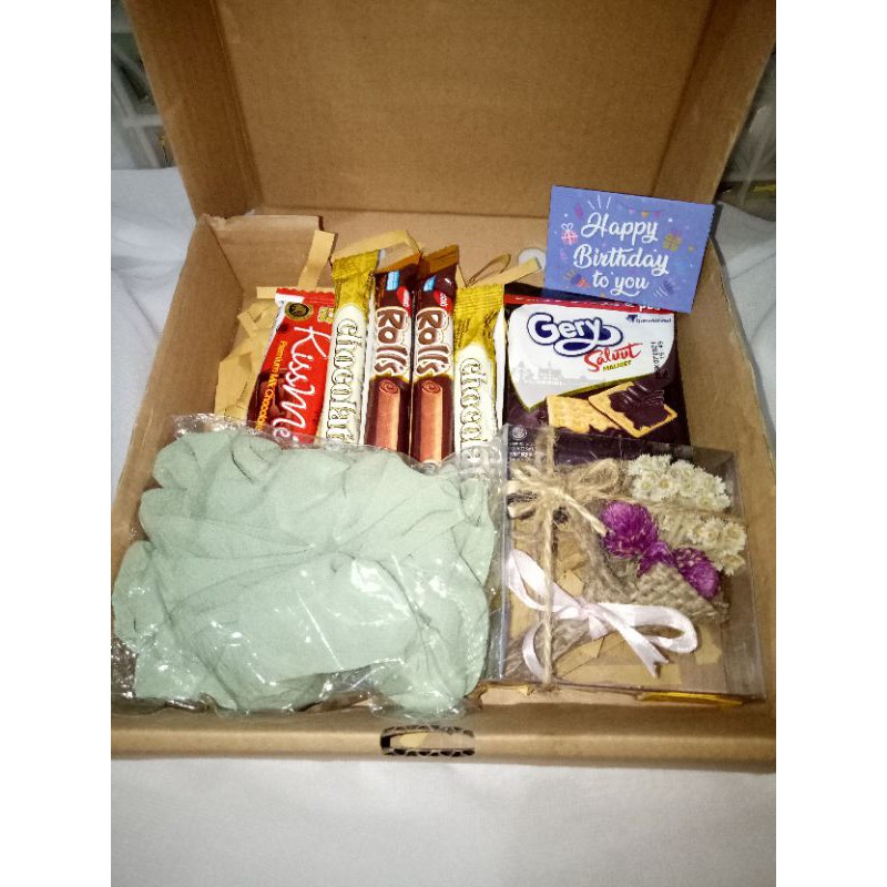 Jual Gift box atau hampers ekonomis untuk wisuda atau birthday Shopee