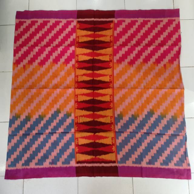 Jual KAIN TENUN CORAK INSANG KHAS PONTIANAK KALBAR Shopee Indonesia(03)