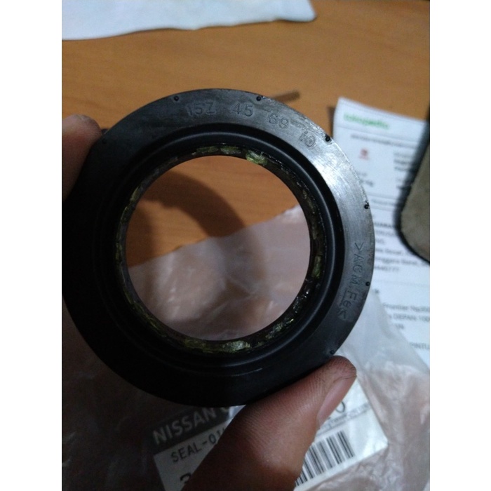 Jual SEAL TRANSFER CASE BELAKANG REAR NAVARA D40 ORIGINAL NISSAN
