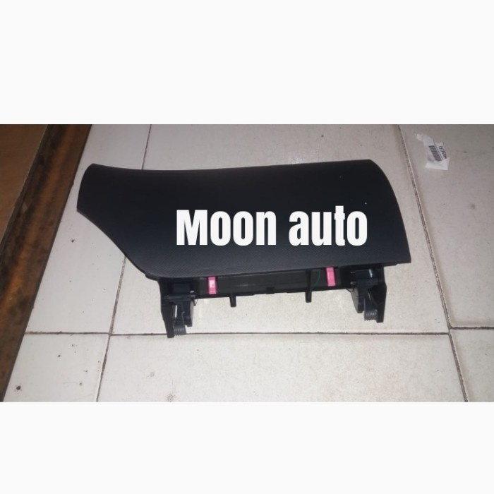 Jual Tutup Laci Dashboard Yaris Tahun 20062012 Original Moonauto
