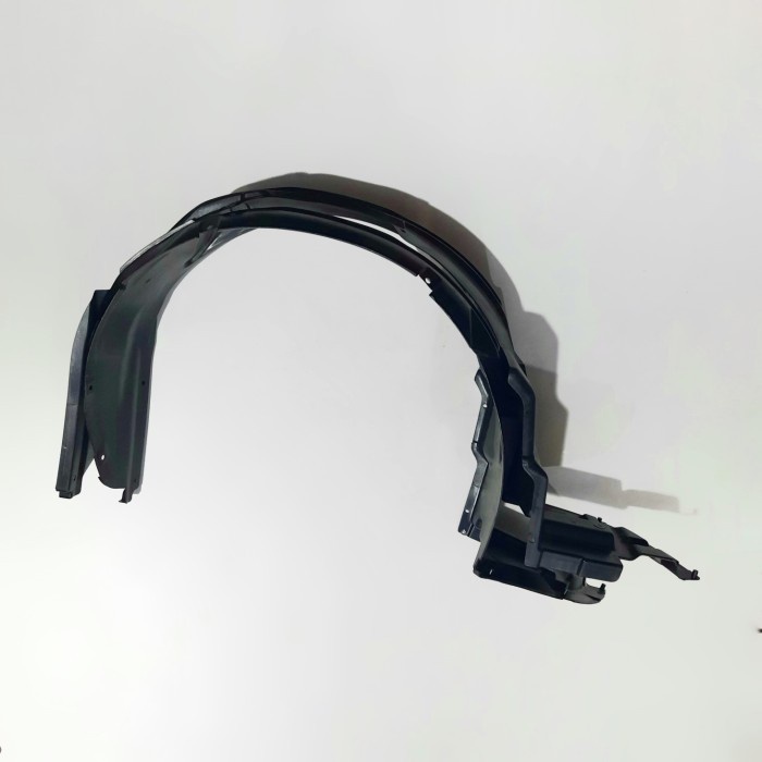 Jual l Inner fender / liner fender spakbor mobil Suzuki Baleno 1996