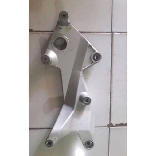Jual swing arm skywave sky wave 125 orijinal Suzuki Shopee Indonesia