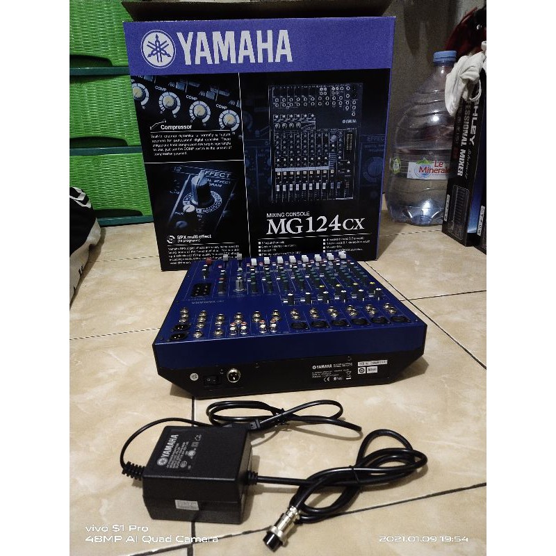 Jual Mixer Yamaha MG 124 CX ( 12 Channel ) | Shopee Indonesia