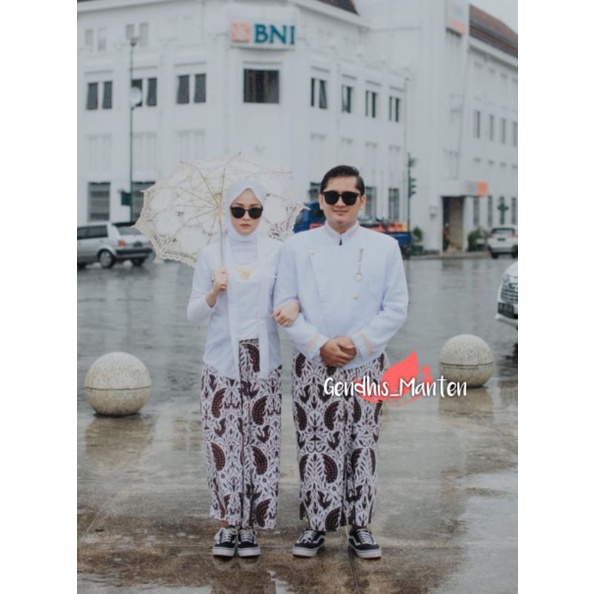 Jual Set Baju Prewed / Baju Couple Adat Jawa, Nuansa Putih Shopee