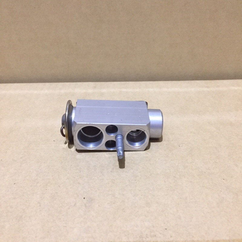 Jual EXPANSION BMW E60 AC MOBIL EXPANSI VALVE EKSPANSI PALVE EKSPANSION