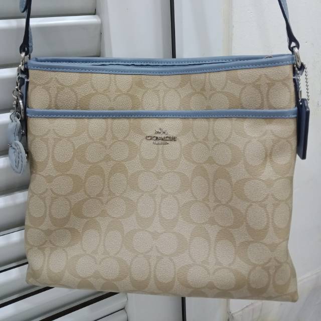 Jual Coach signature zip file crossbody bag Shopee Indonesia
