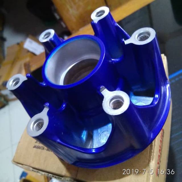 Jual NAP GEAR DUDUKAN GEAR BELAKANG JUPITER MX KING BIRU ORIGINAL YGP