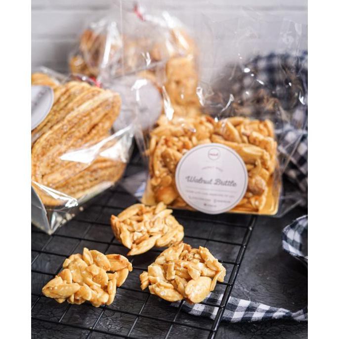 Jual Walnut Brittle Kue Kering MISOL netto 100 Gr kemasan plastik