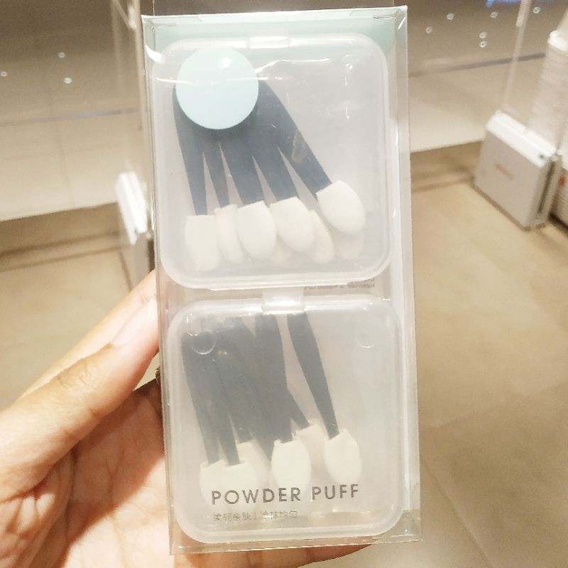 Jual MINISO Powder puff / brush eyeshadow / brush miniso Shopee Indonesia