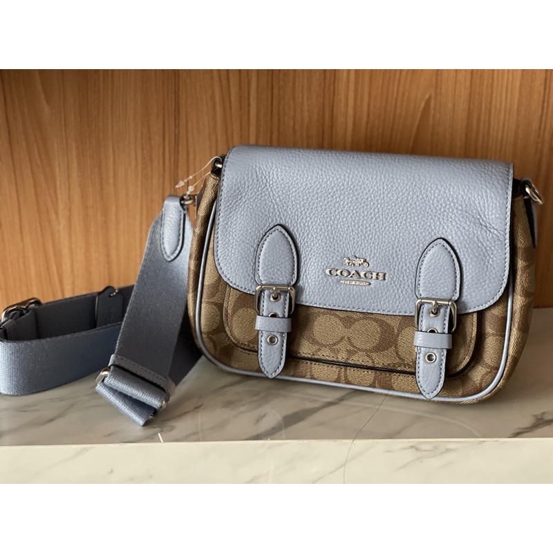 Jual Coach Lucy crossbody in signature canvas Shopee Indonesia
