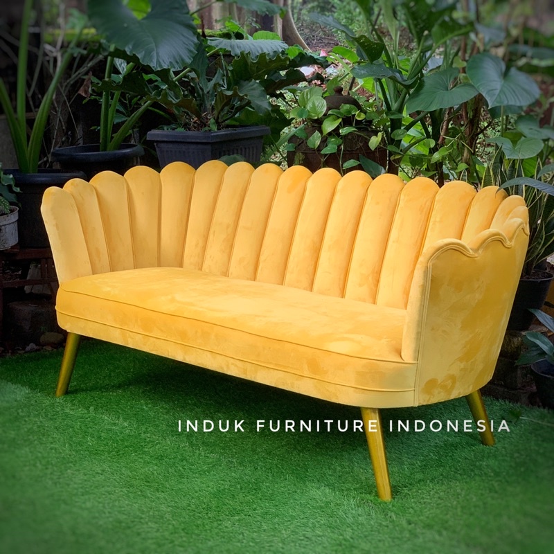 Jual KURSI SOFA KERANG 3 SEATER VELVET FABRIC. KURSI SOFA NAGITA