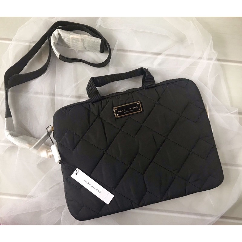 Jual marc jacobs quilted nylon laptop bag warna black Shopee Indonesia