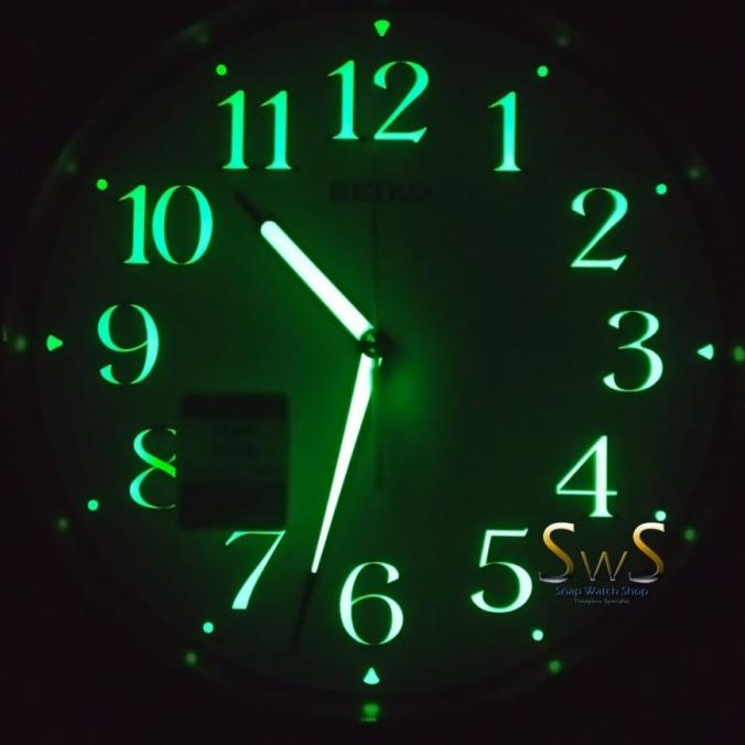 Jual Jam Dinding Seiko QXA734W Lumibrite Quiet Sweep 31cm ORIGINAL Warranty tersedia stok