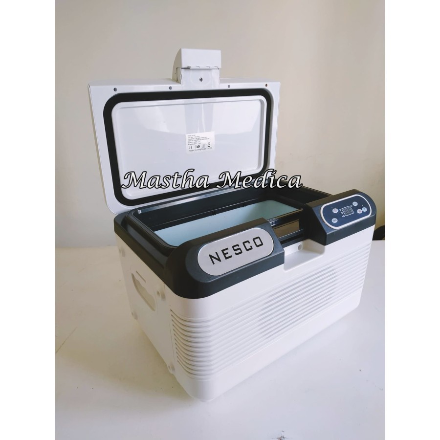 Jual Car Cooler Warmer Mini Thermoelectric Kulkas Mobil 12L XG202