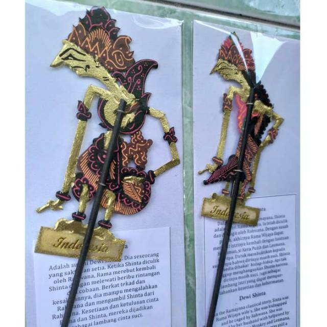 Jual Souvenir Miniatur Wayang Kulit Raden Arjuna dan Dewi Srikandi Mini