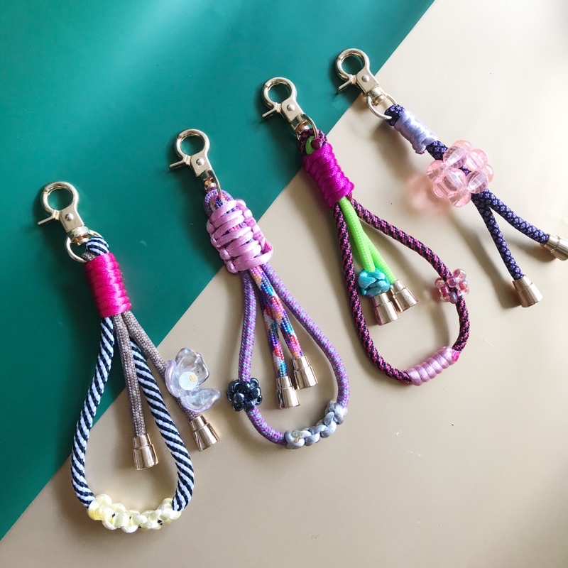 Jual Bag Charm / Key Chain paracord 1.0 by Kaloo Shopee Indonesia