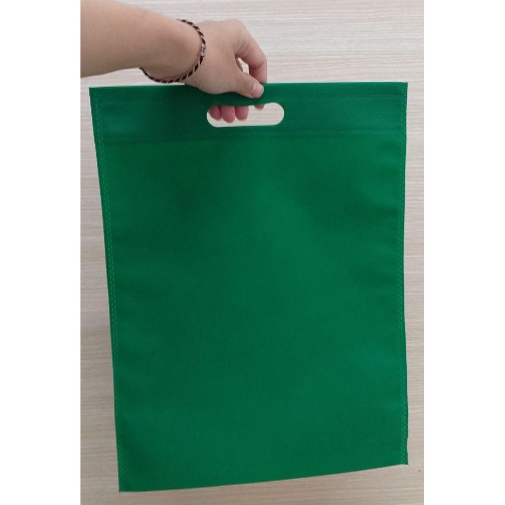 Jual GOODIE BAG SPUNBOND OVAL 30x40 (Kodian) / Tas Belanja Murah