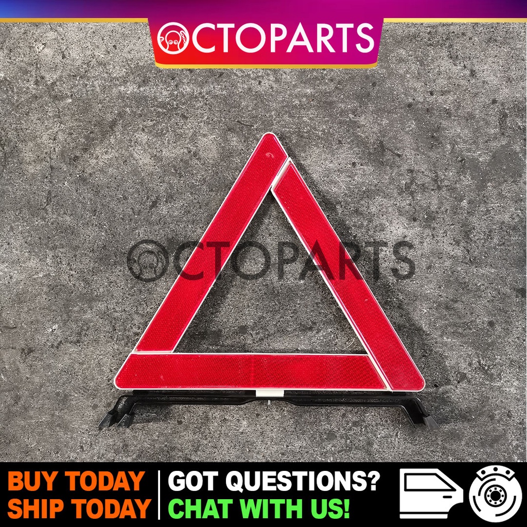 Half Cut Cars Emergency Triangle / Safety Hazard Triangle (Used